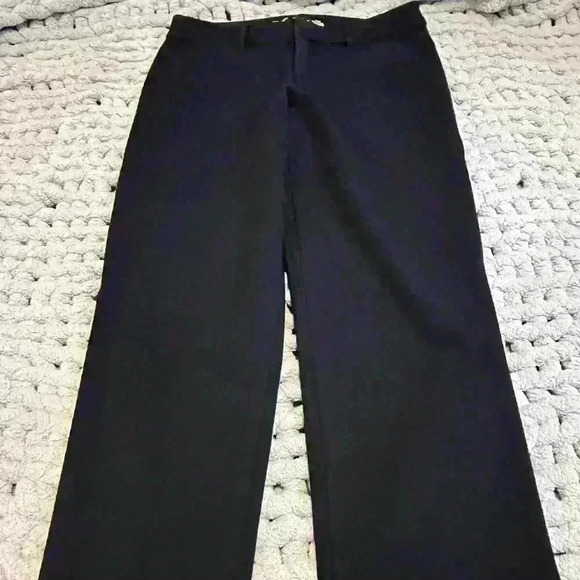 Black Pixie  Ankle Pant - Picture 1 of 4
